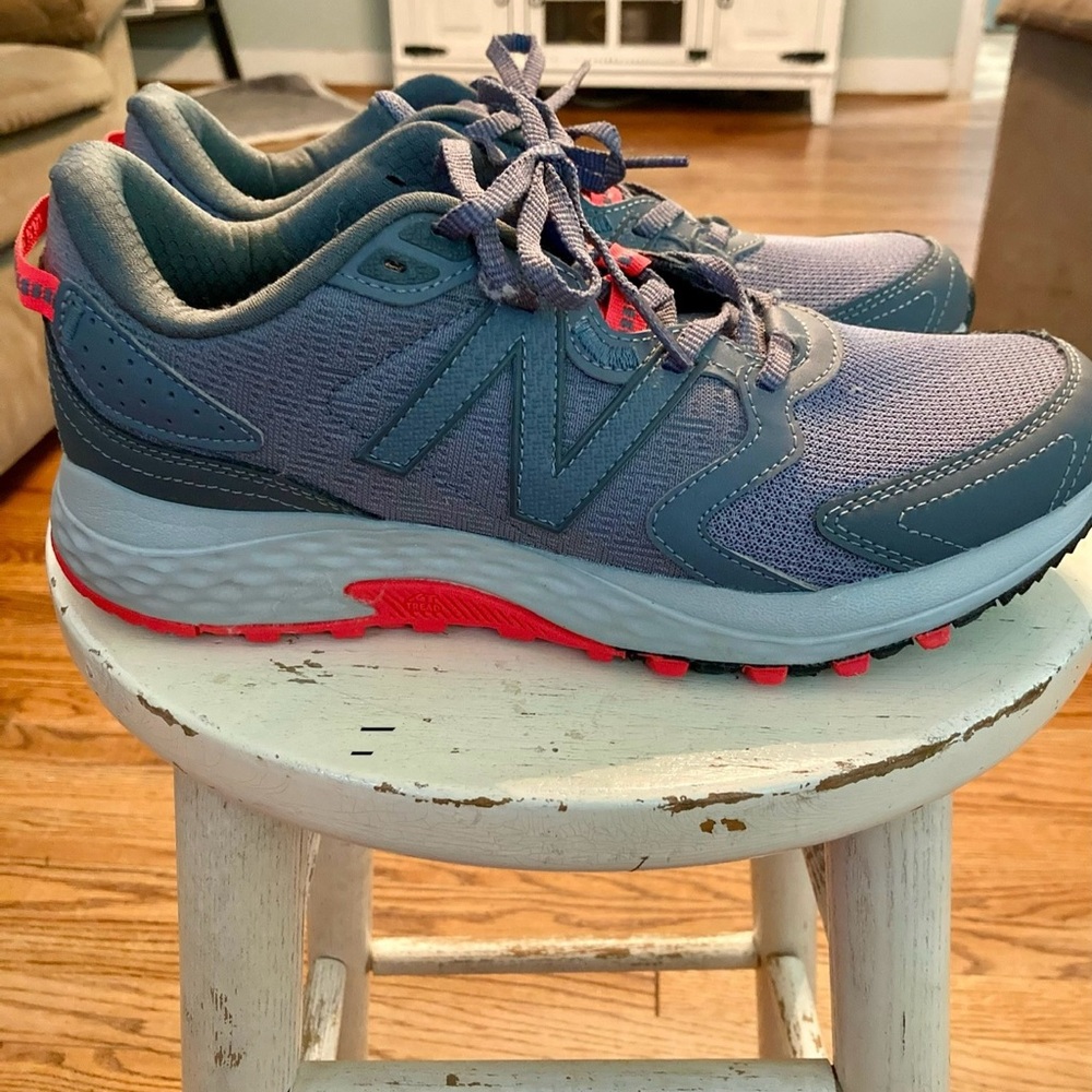 New Balance Gray and Pink Sneakers